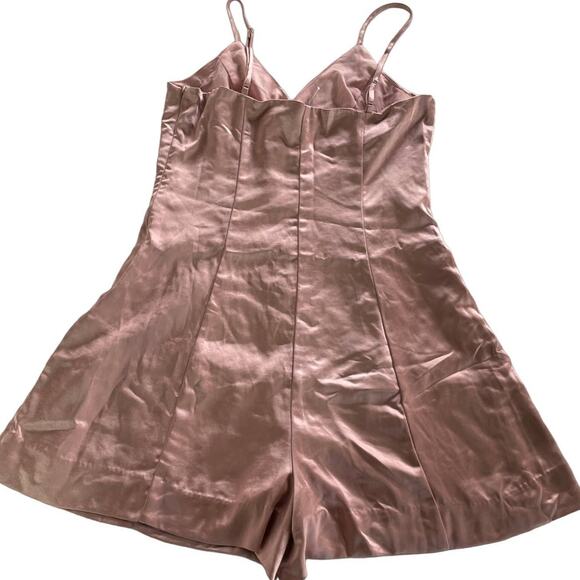 Endless Rose Romper Women Medium Pink Satin Button Front V Neck Playsuit - Picture 3 of 7
